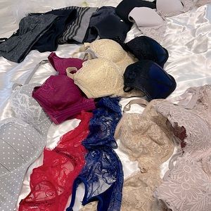 Assortment 14 Sexy lace bras, lingerie, 32/34 D, S PINK bralette, Sports bras